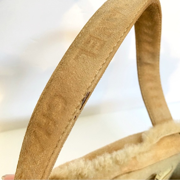 Vintage Chanel beige tan suede shearling sheepskin top handles tote purse bag - Picture 9 of 15